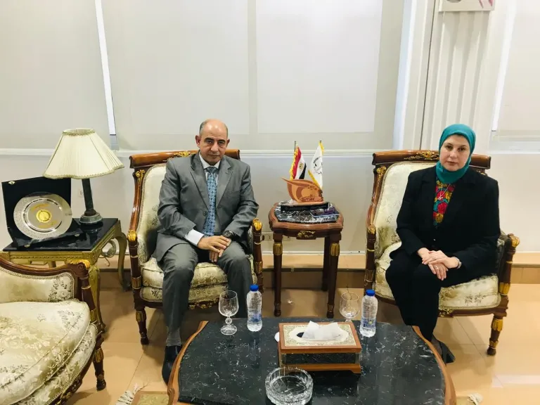 المنشاوي يتلقى تقريرًا حول زيارة نائب رئيس جامعة أسيوط للمركز القومي للبحوث