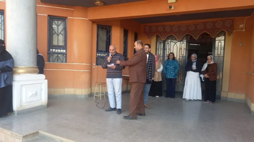 مدير تعليم أسيوط : مدارسنا تحتفل باليوم العالمى للغة العربية