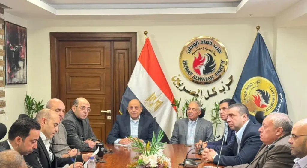 غرفة عمليات حماة الوطن تختتم متابعة التصويت بجولة الإعادة.. وتوجه التحية للناخبين على مشاركتهم الإيجابية