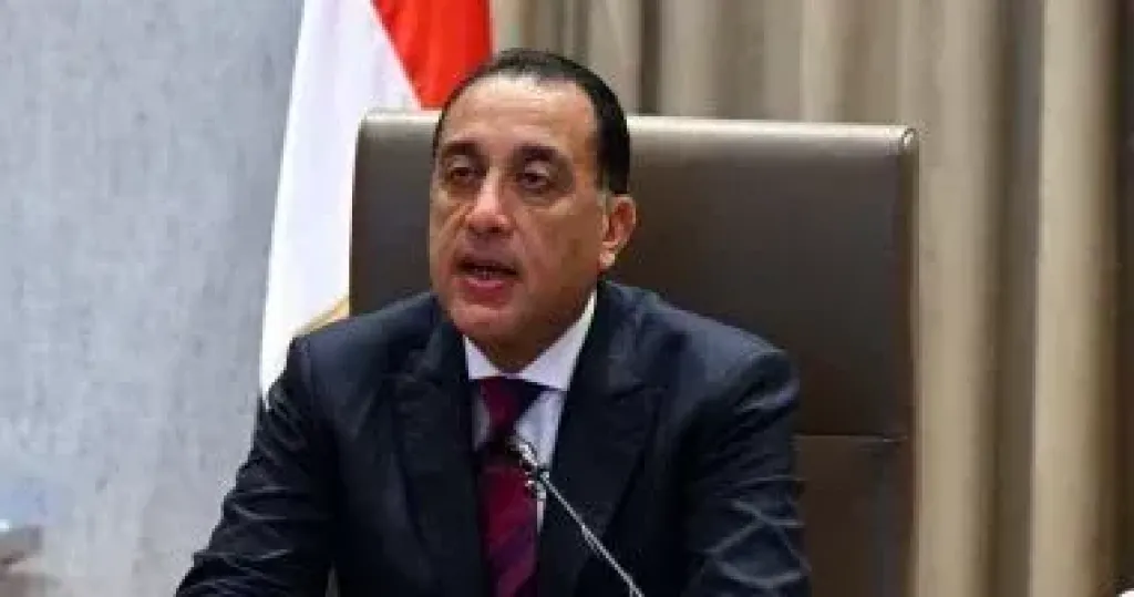 رئيس الوزراء يعقد جلسة مباحثات موسعة مع نظيره اللبناني