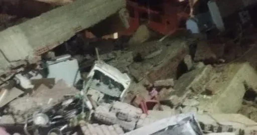 محافظ المنيا يُكرم فريق شركة الغاز للتعامل المهنى مع حادث انهيار منزل بحي غرب