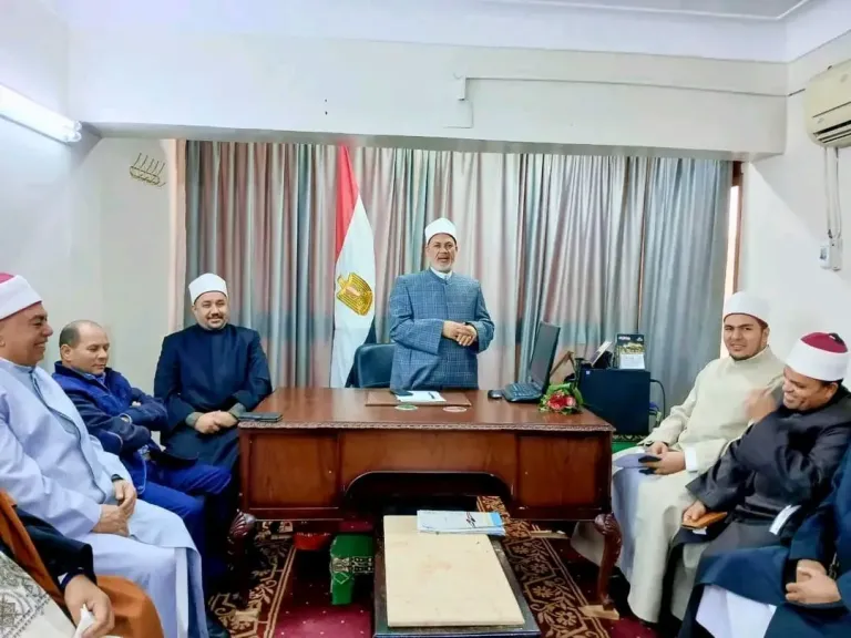 قبيصي يعقد اجتماعًا بمديري الإدارات الفرعية بأوقاف بني سويف