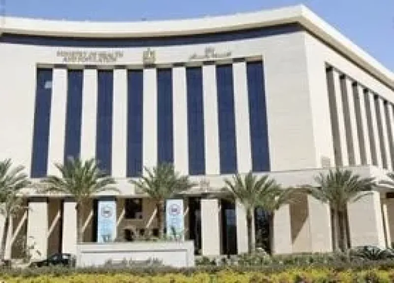 وفد من وزارة الصحة يتابع تجارب تعزيز التحول الرقمى فى الرعاية الصحية بالإمارات