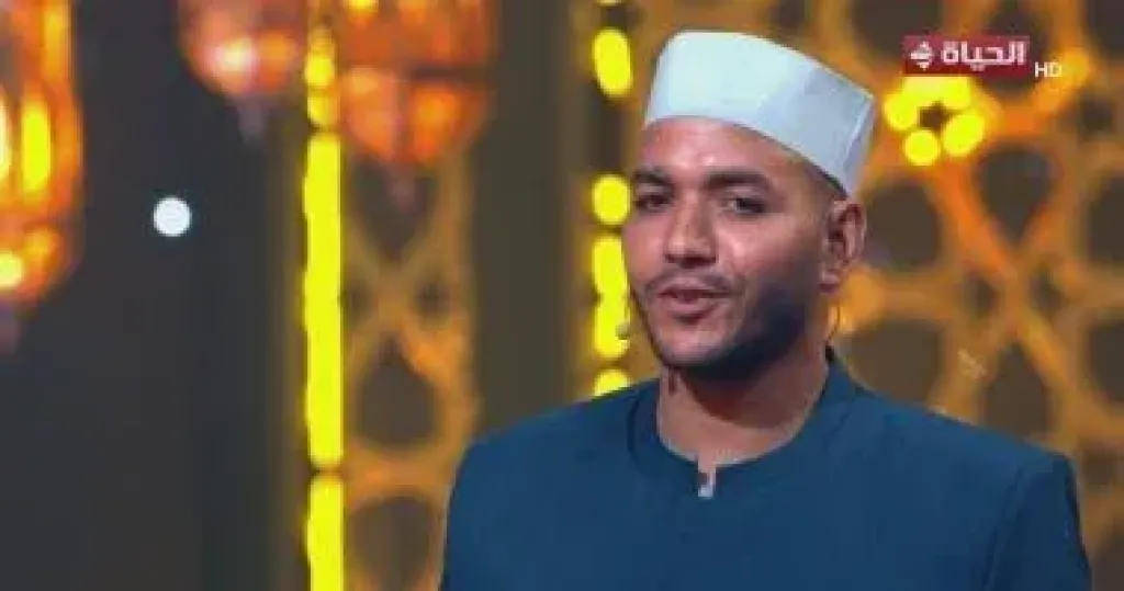 «شالت كتير».. رسالة مؤثرة من المتسابق بدولة التلاوة على عثمان لوالدته