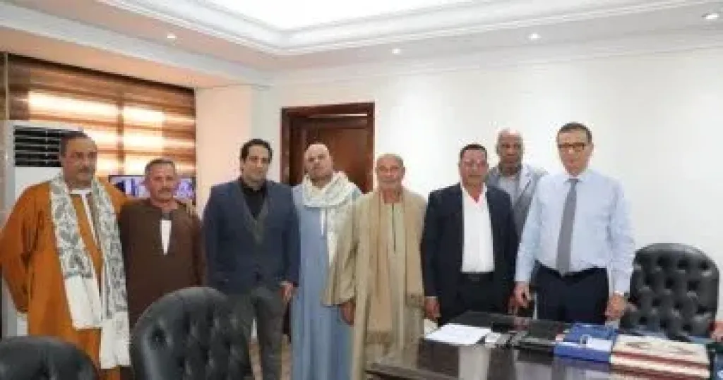 وزير الزراعة يستقبل وفداً من مزارعى الإصلاح الزراعى بالبحيرة وأسوان