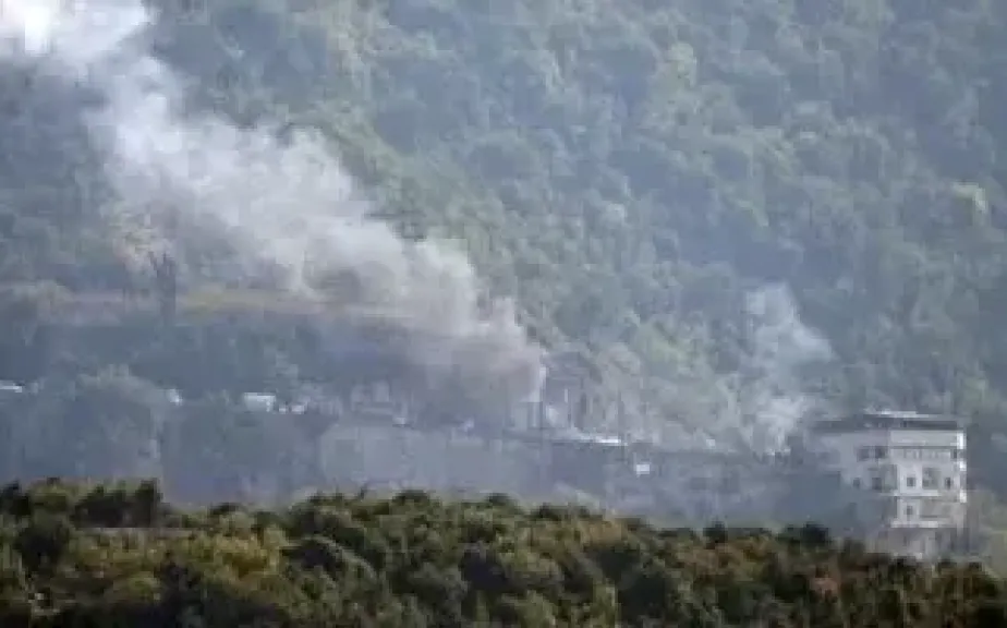 استشهاد لبنانيين اثنين بغارة إسرائيلية استهدفت سيارة بقضاء الهرمل