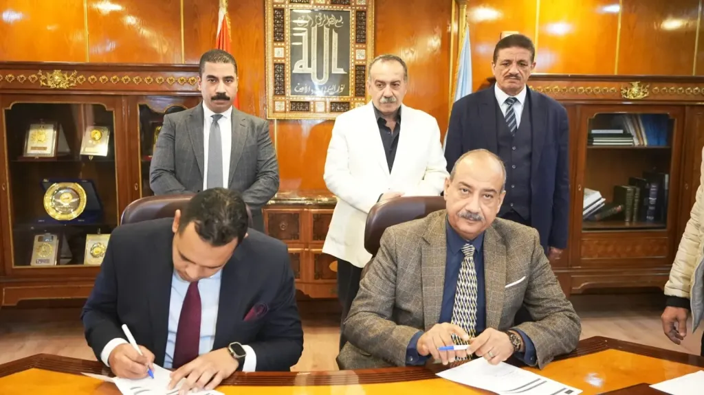 محافظ أسيوط يشهد توقيع بروتوكول تعاون مع بنك مصر لتسويق الأصول وتعظيم