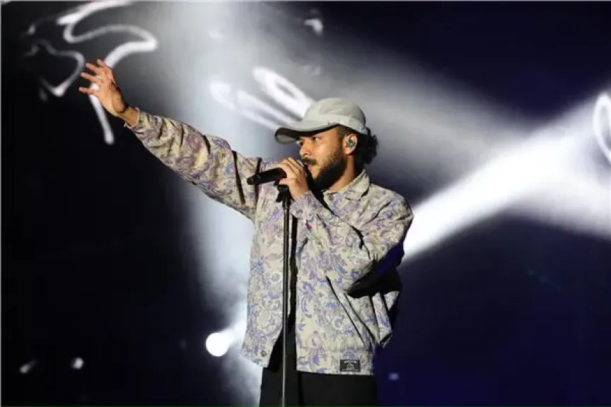 بالصور.. ويجز يشعل ليالي تيميتار في أولى حفلاته بالمغرب