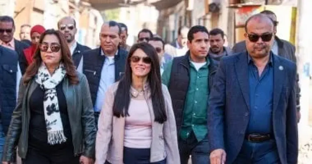 وزيرة التخطيط ووزيرة التنمية المحلية ومحافظ الأقصر يتفقدون تطوير كورنيش