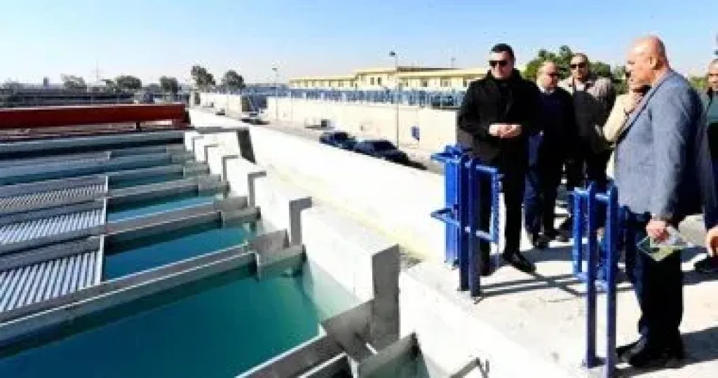 وزير الإسكان يتفقد المشروع السكني جنة 4 ومحطة تنقية المياه بمدينة الشيخ زايد
