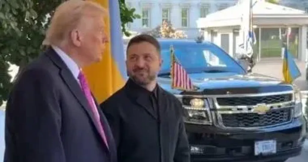 زيلينسكى يؤكد دعمه للقاء ثلاثى مع واشنطن إذا أفضى لتبادل الأسرى أو محادثات