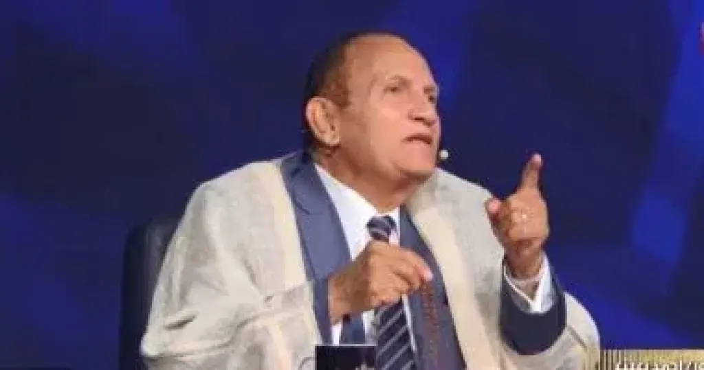 أحمد نعينع لمتسابق بدولة التلاوة: صوتك جميل وأنا اللى مكتشفه