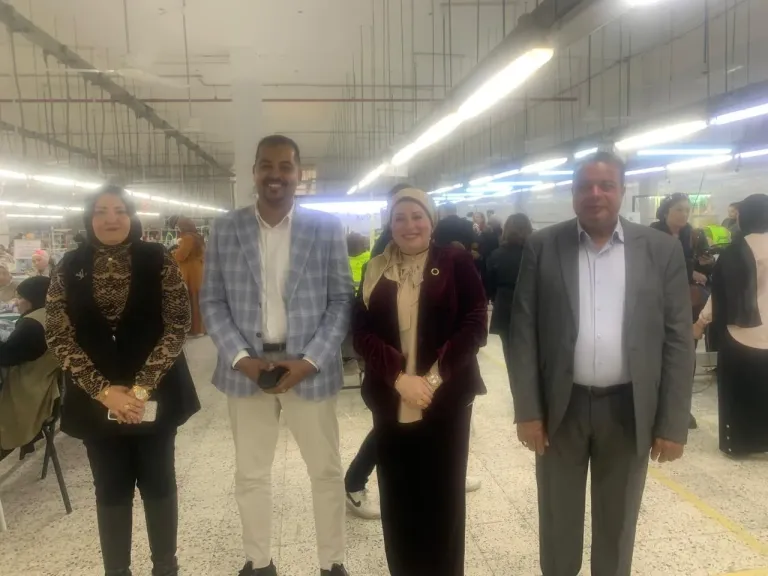 مصنع غزل الفيوم يتحول إلى منصة تمكين اقتصادي لمستفيدات تكافل وكرامة