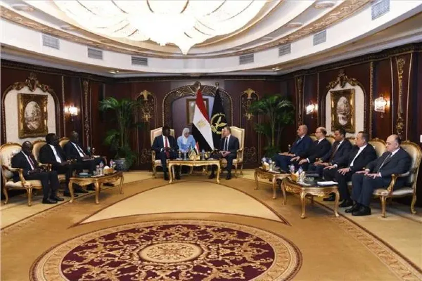 وزير الداخلية يستقبل وزير خارجية جنوب السودان لبحث سبل التعاون المشترك