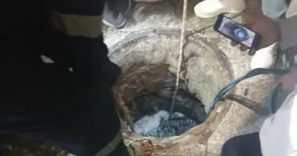 مياه أسوان: انسداد الصرف بالحجارة والمخلفات وراء مشاكل الطفح المتكررة