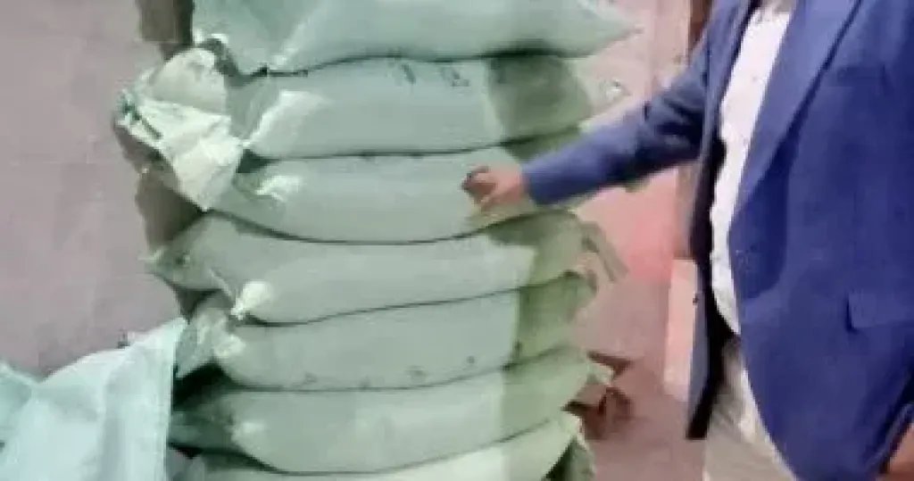 رفع 2006 أطنان من القمامة وتحرير 140 محضرا تموينيا متنوعا بكفر الشيخ