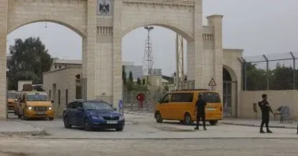 المعابر والحدود الفلسطينية: تعديل ساعات العمل بمعبر الكرامة بعد غد