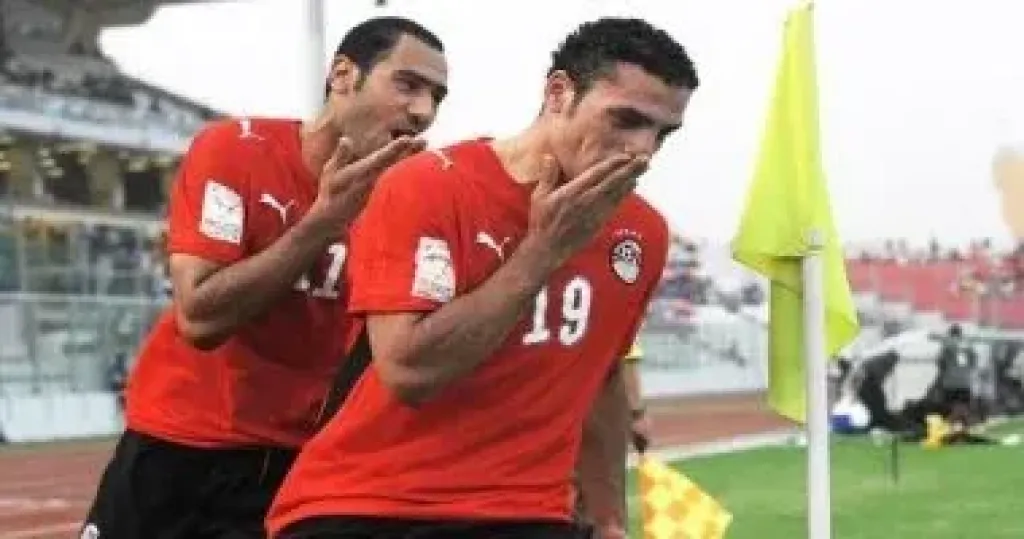 عمرو زكى: هو لازم أموت عشان تسألوا عليا؟.. والصقر والحضرى دايما على تواصل معى