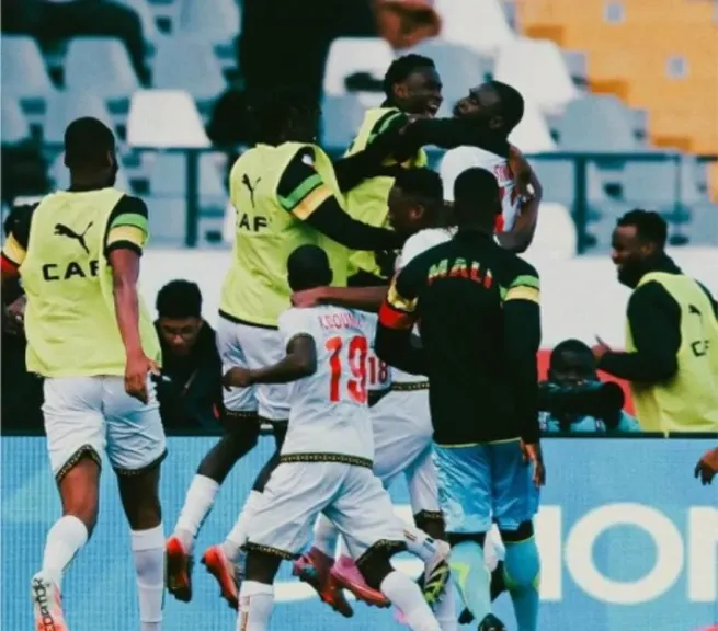 المغرب يتصدر تعادل قاتل بين زامبيا ومالي يشعل المجموعة الأولى