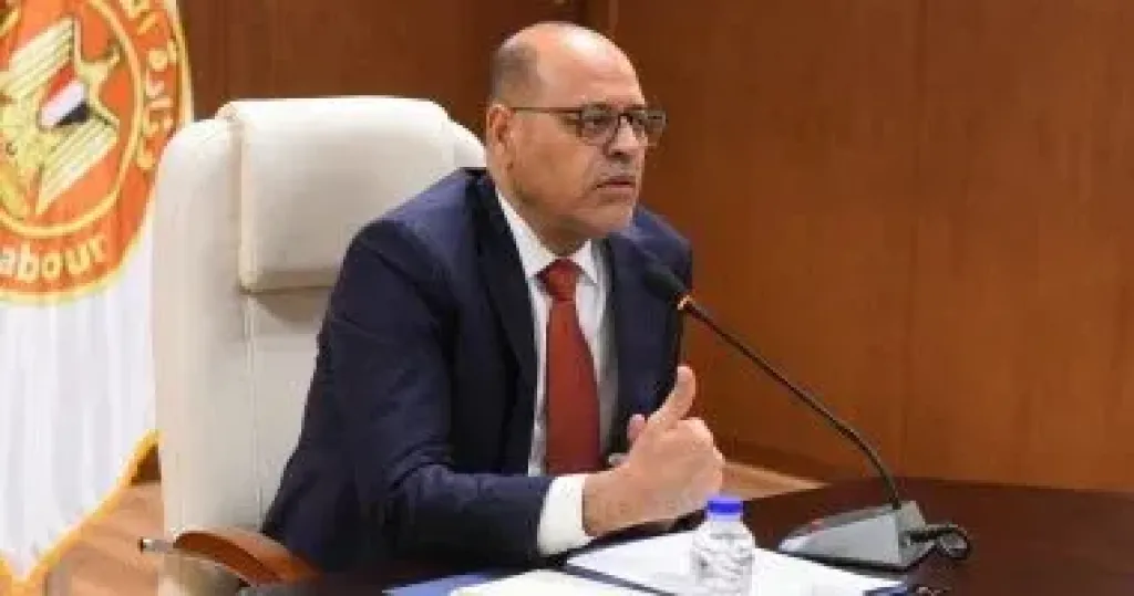 وزير العمل يوجه بتكثيف تنفيذ مبادرة 75 ألف فرصة تدريب داخل المنشآت