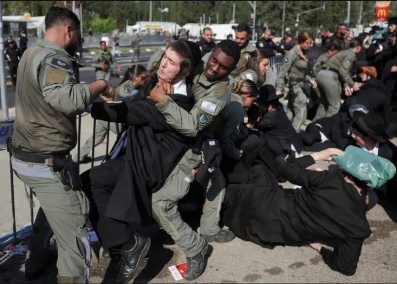 ”القاهرة الإخبارية”: احتجاجات الحريديم تتصاعد في إسرائيل بعد اعتقال متخلف عن الخدمة العسكرية