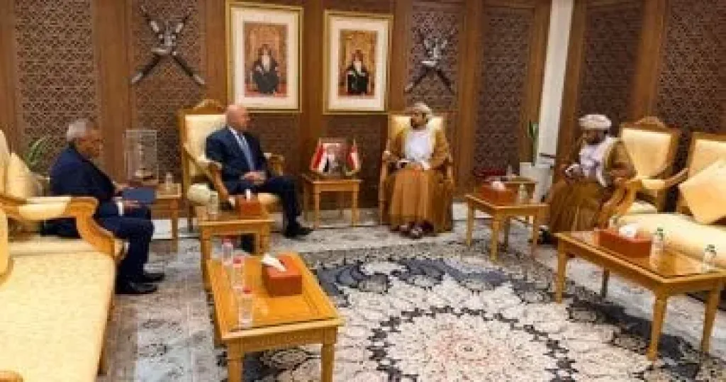 كامل الوزير يبحث مع وزير التجارة العماني تعزيز التعاون والربط البحري بين البلدين