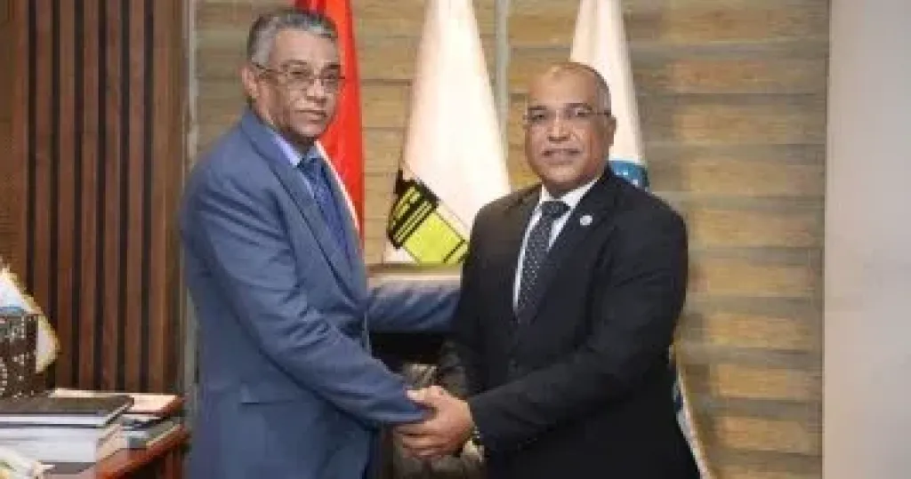 نقابتا البترول في مصر واليمن تبحثان شراكة استراتيجية لدعم حقوق العمال