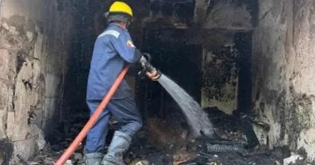 السيطرة على حريق بمنزلين بقرية ساقية المنقدى فى المنوفية