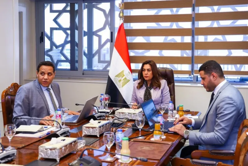 وزيرة التنمية المحلية تتابع موقف تنفيذ وتشغيل مشروعات الإدارة المحلية بالمبادرة الرئاسية ”حياة كريمة”