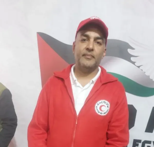 مدير فرقة الطوارئ بالهلال الأحمر المصرى: يتم التنسيق مع الجانب الفلسطينى لمعرفة كأفة الاحتياجات