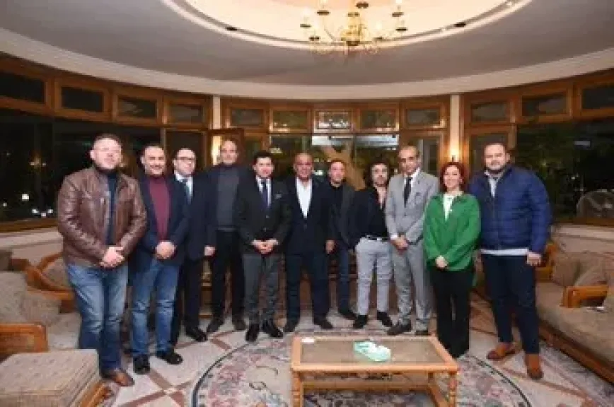 وزير الشباب والرياضة يختتم جولته التفقدية بنادي المعادي واليخت ويؤكد دعم الدولة للأندية الرياضية