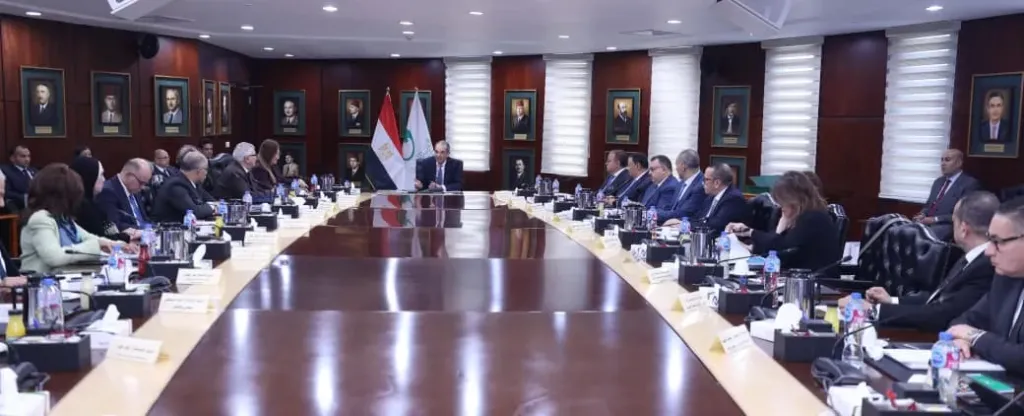 وزير الاتصالات: تطوير 85% من مكاتب البريد على مستوى الجمهورية