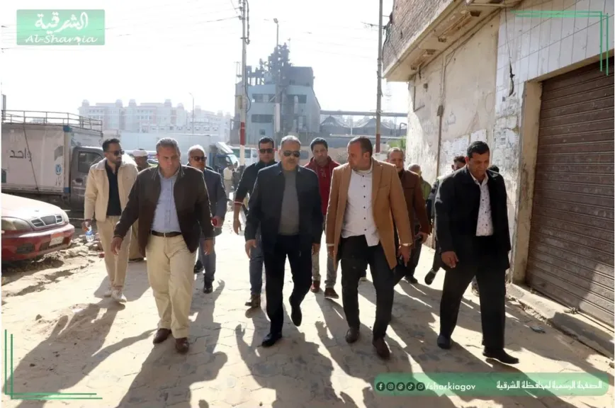 محافظ الشرقية يتفقد تركيب انترلوك ب6,3 مليون جنيه بحى ثان الزقازيق