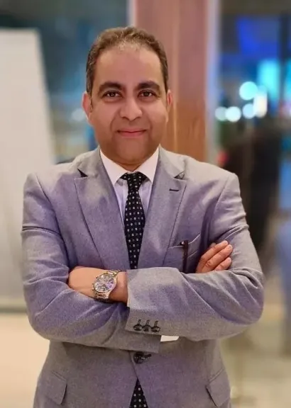 استعدادا لاحتفالات رأس السنة واعياد الميلاد .. وكيل مديرية الصحة بأسيوط يُعلن رفع حالة