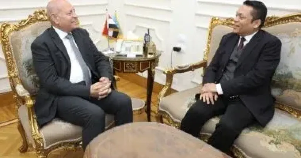 محافظ القاهرة يبحث مع سفير ماليزيا سبل التعاون بين القاهرة وكوالالمبور