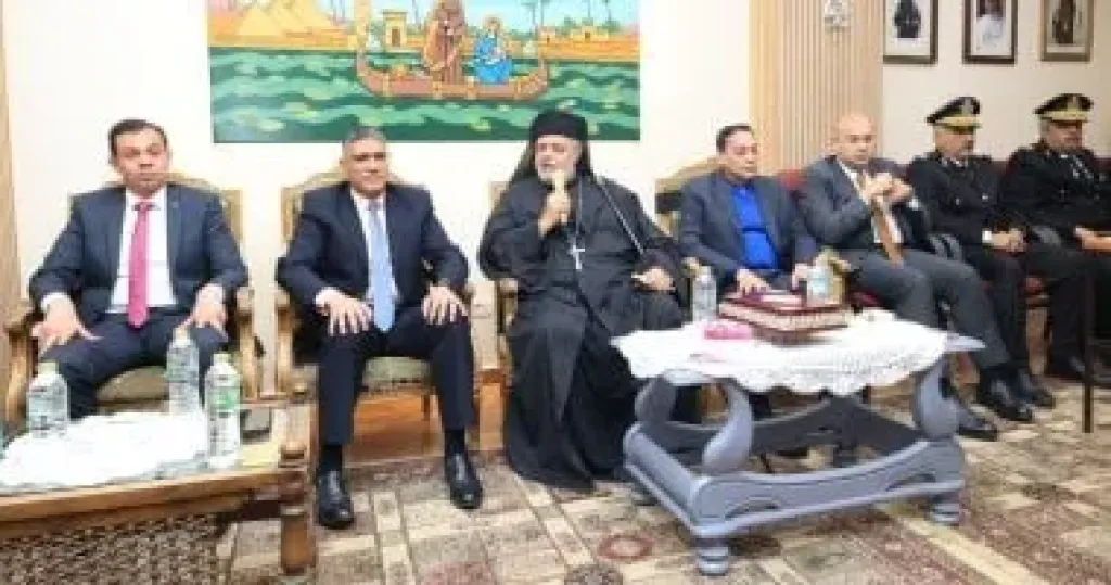 محافظ الجيزة يزور الكنيسة الكاثوليكية للتهنئة بعيد الميلاد