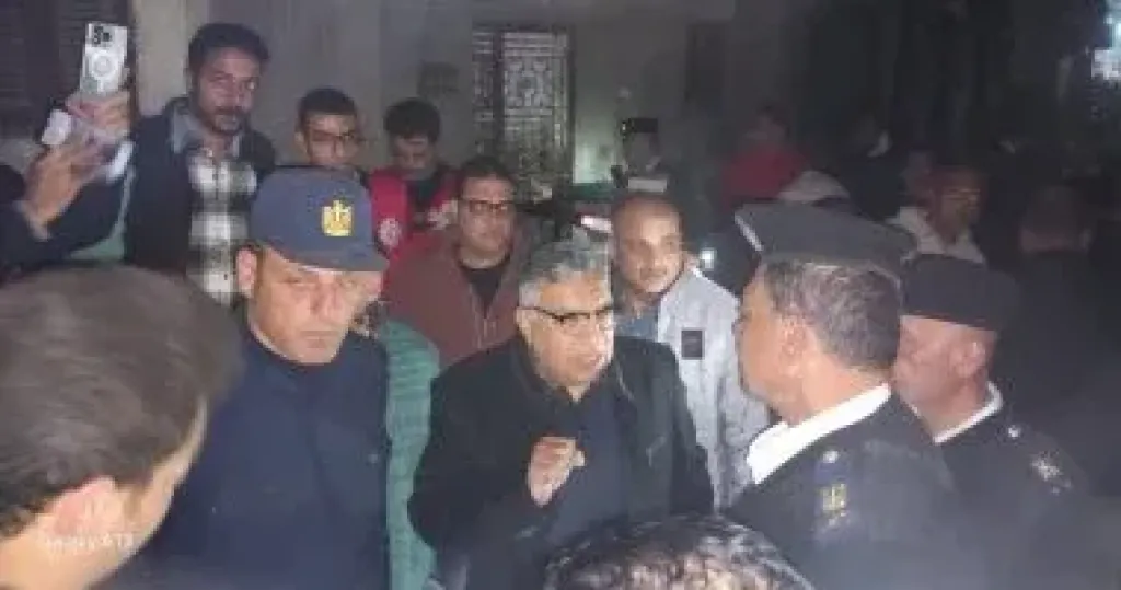 محافظ الدقهلية يتفقد موقع انفجار أنبوبة بوتاجاز بعقار المنصورة