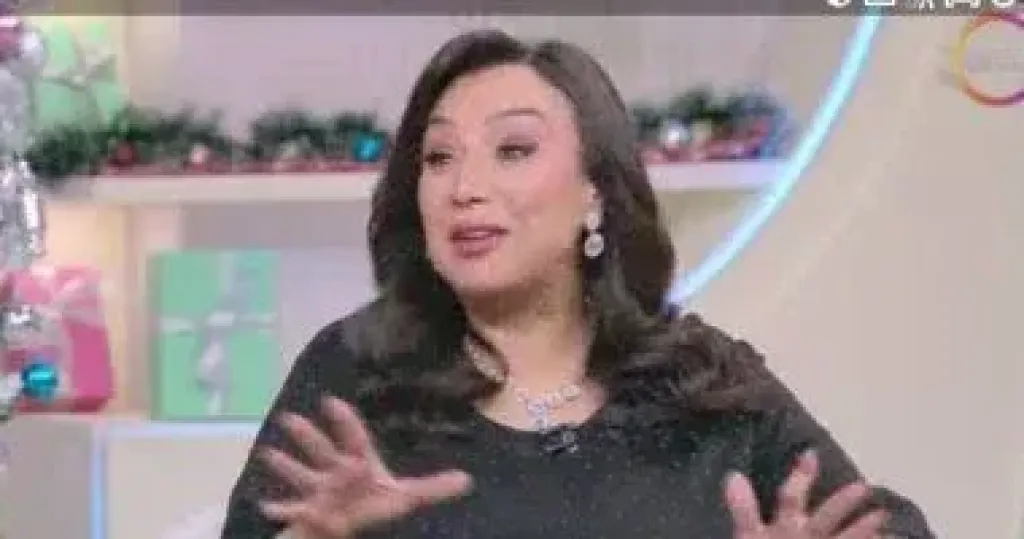 صفاء جلال تعود للمسرح بـ”سجن النسا”: عرض خفيف وممتع وجمهور متفاعل