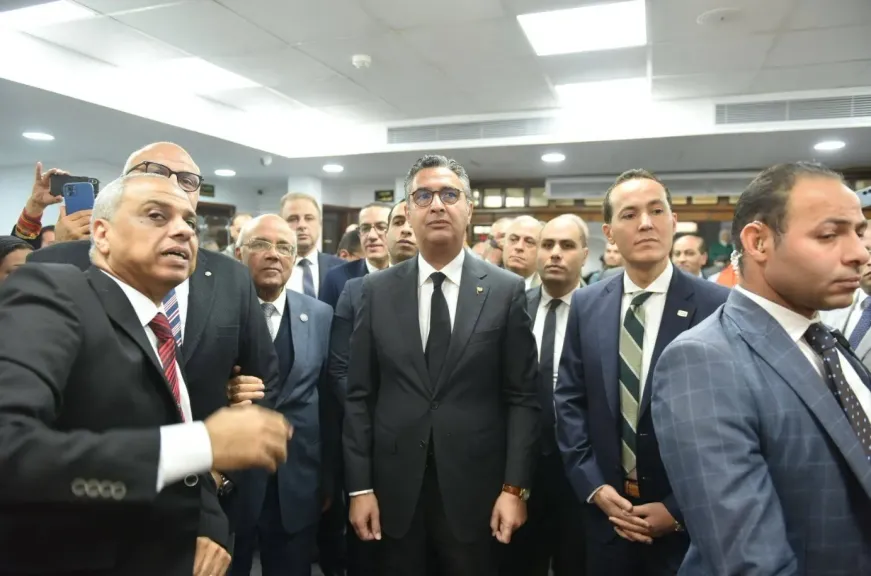 وزير التموين ومحافظ القليوبية يفتتحان مكتب السجل التجاري المميز بالغرفة التجارية ببنها |صور