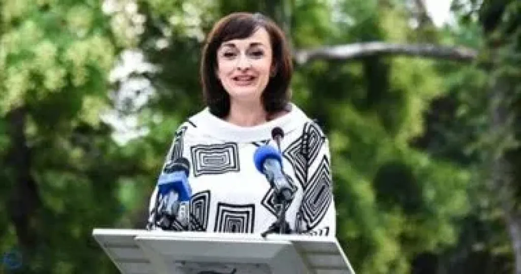 سفيرة رومانيا بالقاهرة تهنئ المصريين بعيد الميلاد المجيد