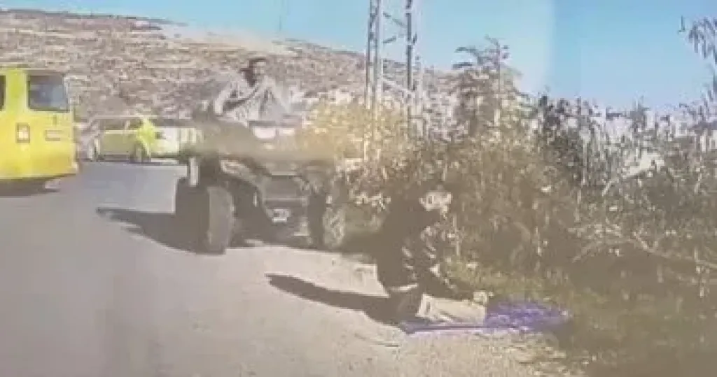 مستوطن إسرائيلى يدهس فلسطينيا أثناء أدائه الصلاة بالضفة الغربية