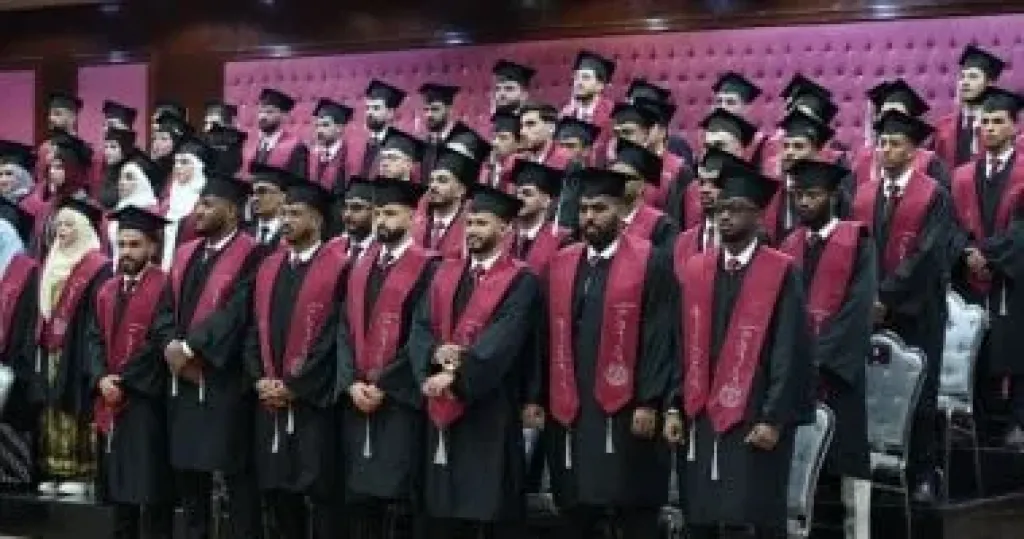 لأول مرة فى تاريخ طب الأزهر.. حفل تخرج للوافدين بواقع 70 طبيبا من 15 دولة
