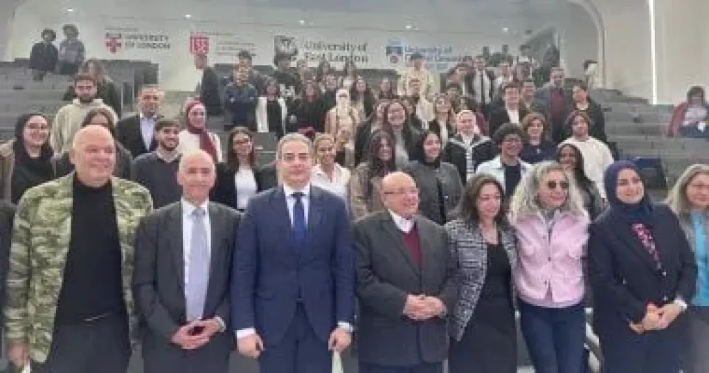 دعوة رسمية لنقيب الإعلاميين لزيارة للجامعات الأوروبية بالعاصمة الجديدة