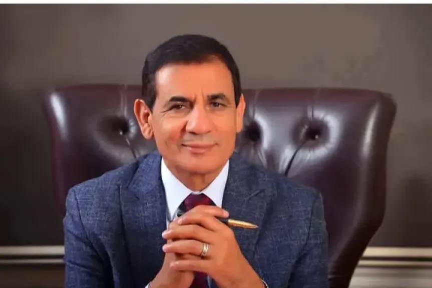 محمود شاكر يهنئ النائب محمد عبد العليم داود بفوزه بعضوية مجلس النواب للمرة السادسة