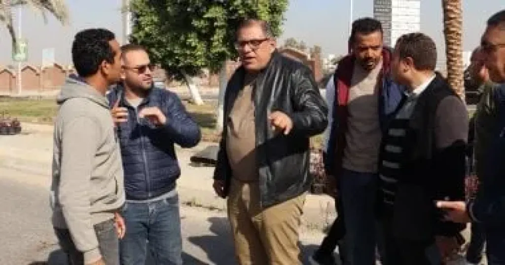 رئيس جهاز مدينة الشيخ زايد يجرى جولات ميدانية ويتصدى للنباشين