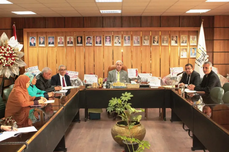 اجتماع مجلس إدارة صندوق التكافل  بجامعة أسيوط دعم يتجاوز 10 ملايين