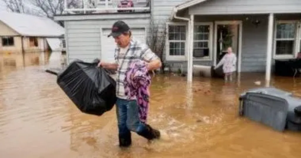 فيضانات خطيرة تهدد جنوب كاليفورنيا مع استمرار الأمطار