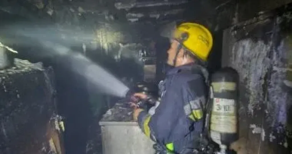 إخماد حريق فى شونة كاوتش على مساحة 200متر بالغربية