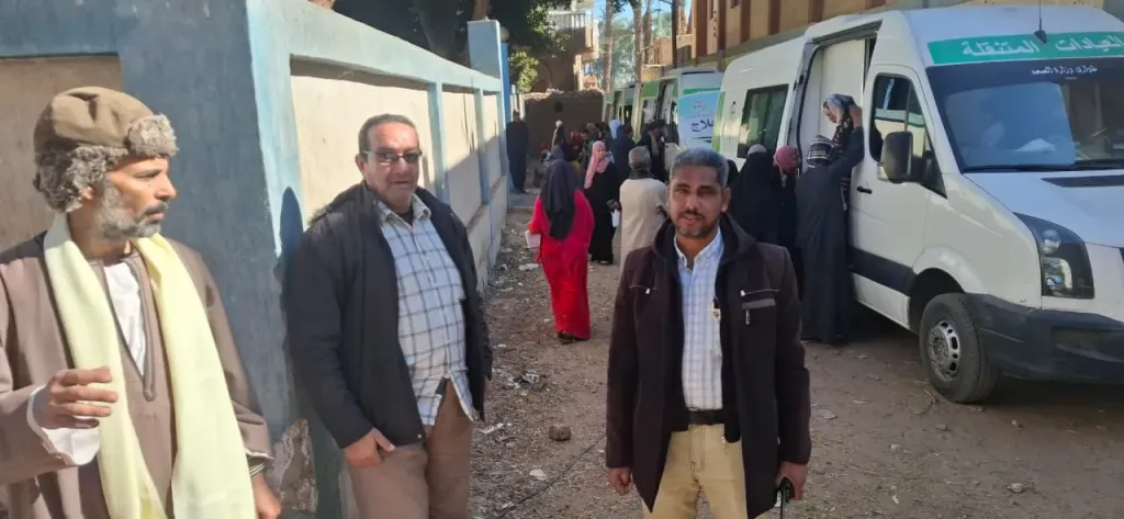 محافظ أسيوط: استمرار تنظيم القوافل الطبية المجانية لتقديم الخدمات الصحية