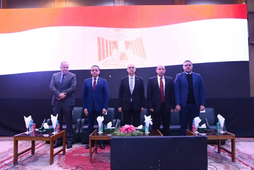 جامعة أسيوط تعلن توصيات اليوم العلمي لخريجي الجامعة لتعزيز ودعم التصنيف